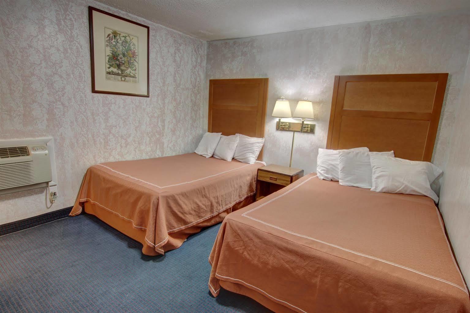 Castle Inn & Suites Niagara Falls Exteriér fotografie